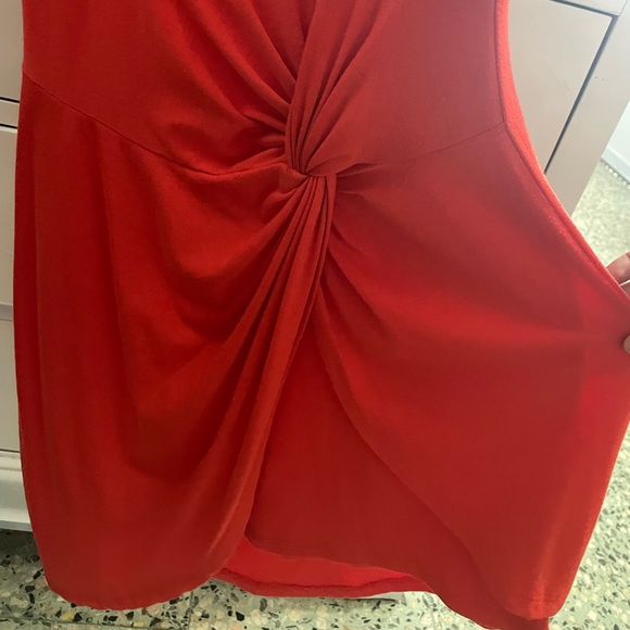 Red dress - Picture 2 of 4